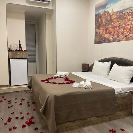 Sweet Rooms Inn Tbilisi Exterior photo